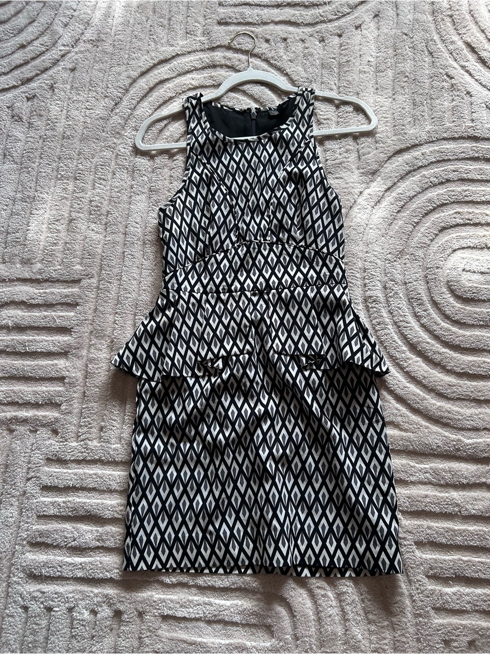 TopShop Size 2 Geometric Black Gray Peplum Dress
